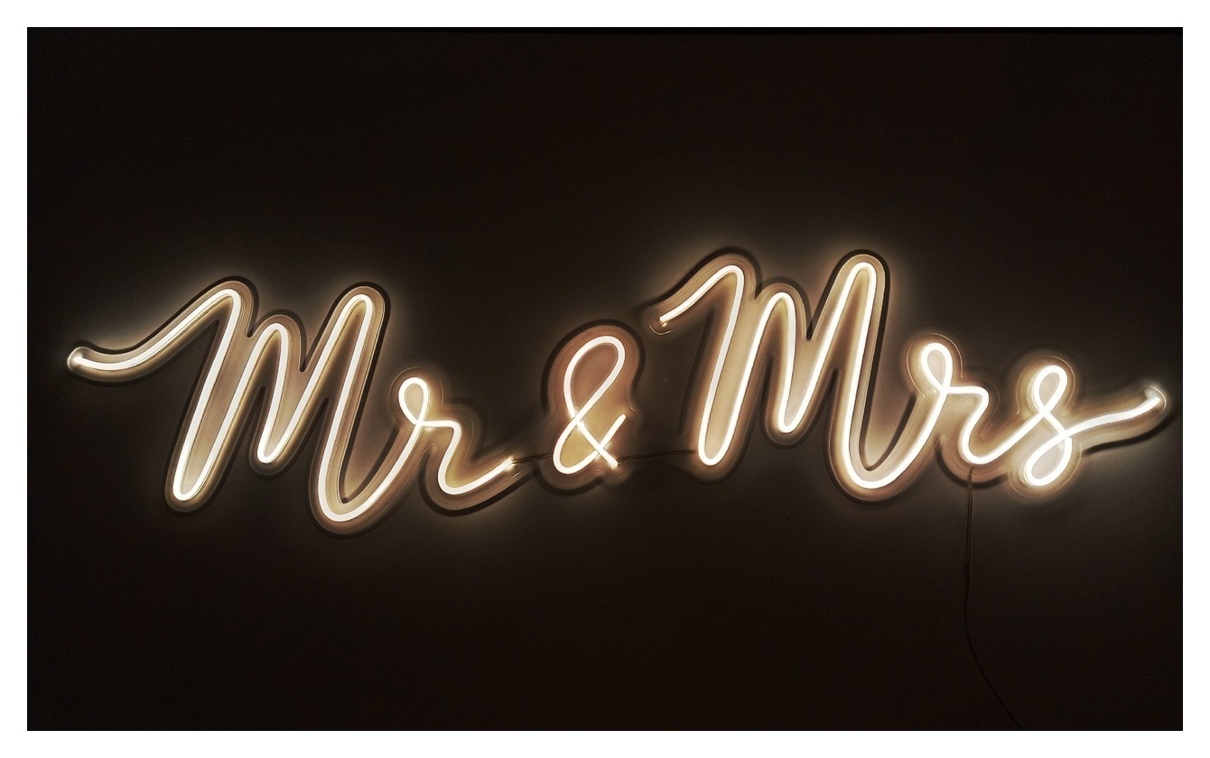 Вывеска неоновая «Mr & Mrs» ТЁПЛАЯ