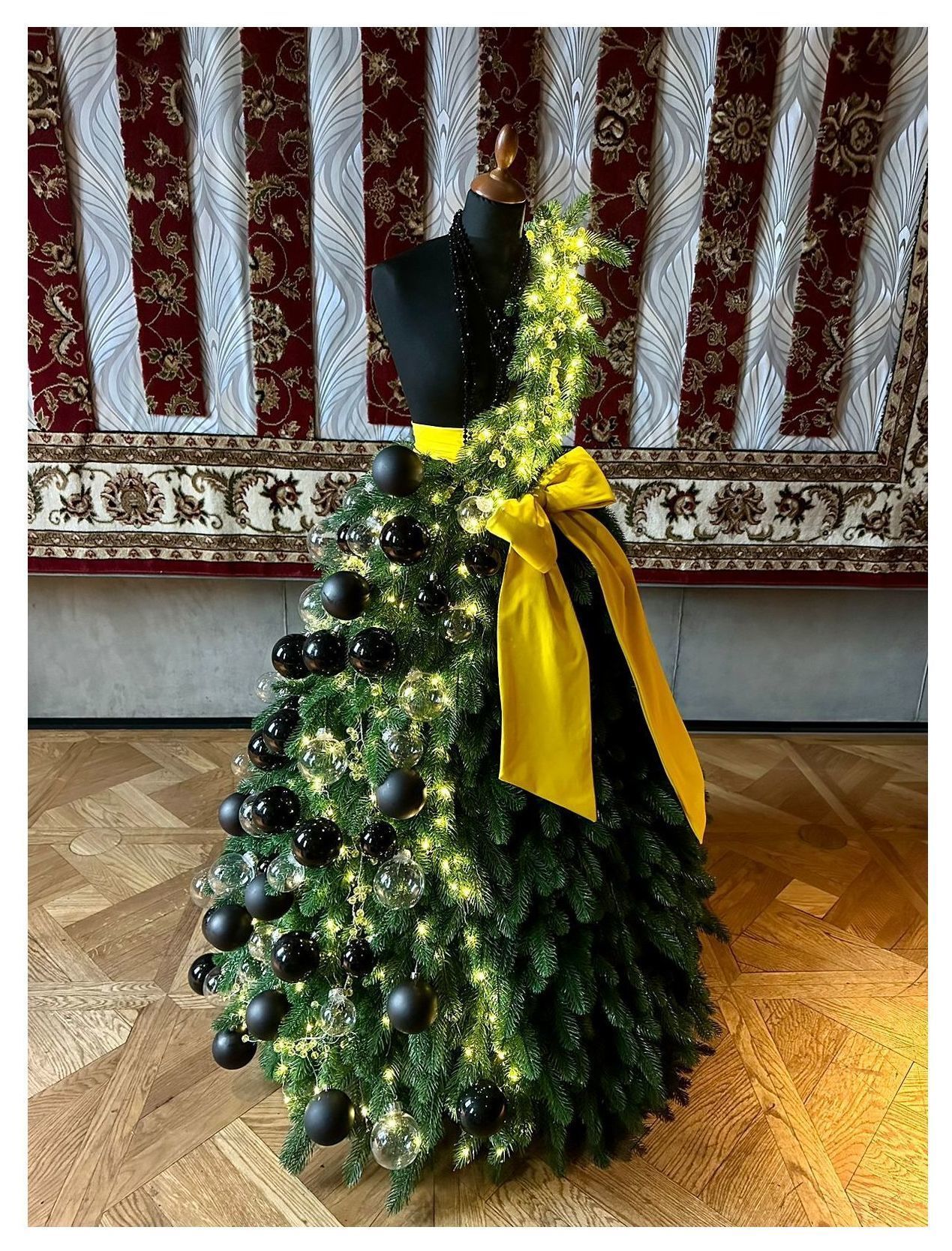 Манекен на ножке