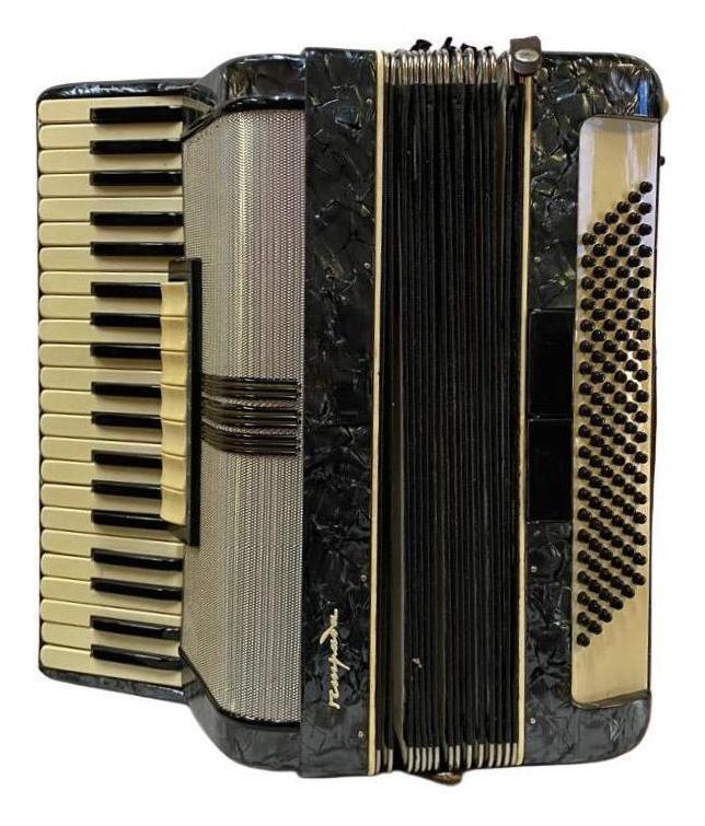 Гармонь(баян)