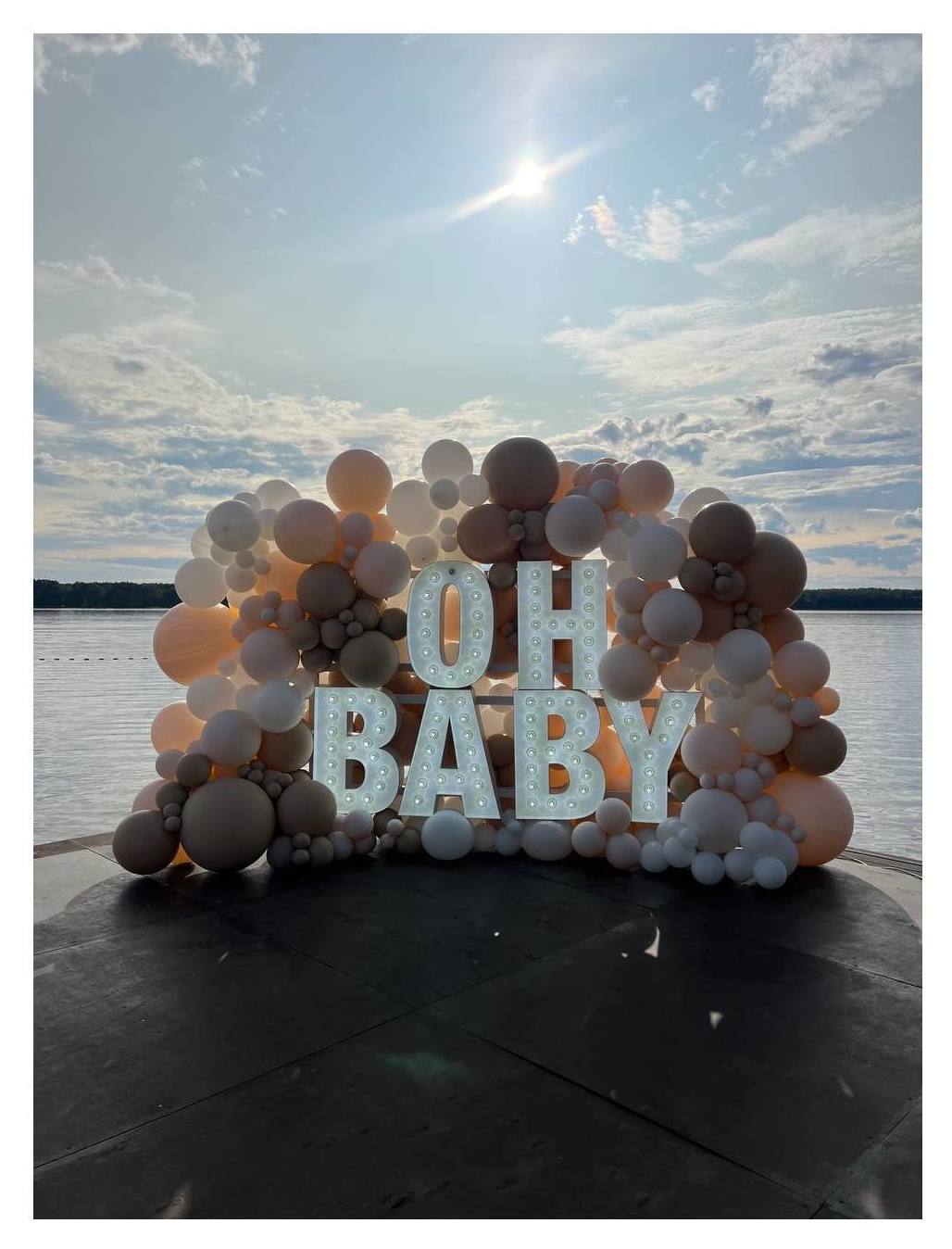 Буквы  OH BABY белые с лампами