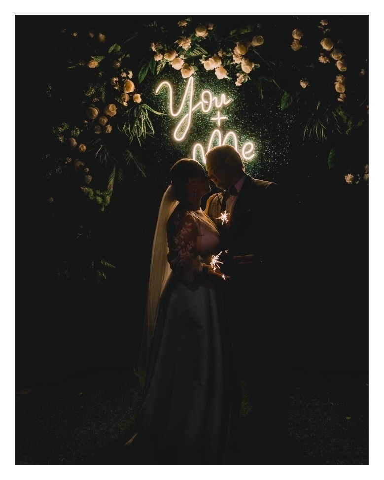 Вывеска неоновая «YOU + ME» ТЁПЛАЯ