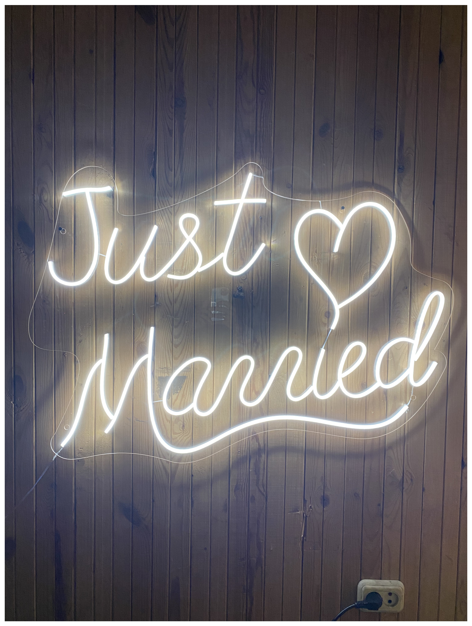 Вывеска Неоновая "Just Married"