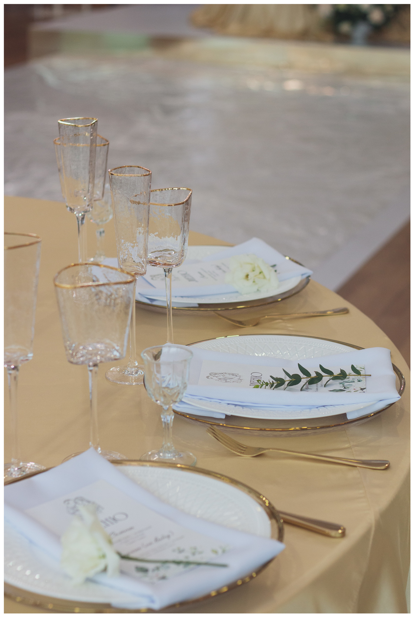 Скатерть атлас Шампань