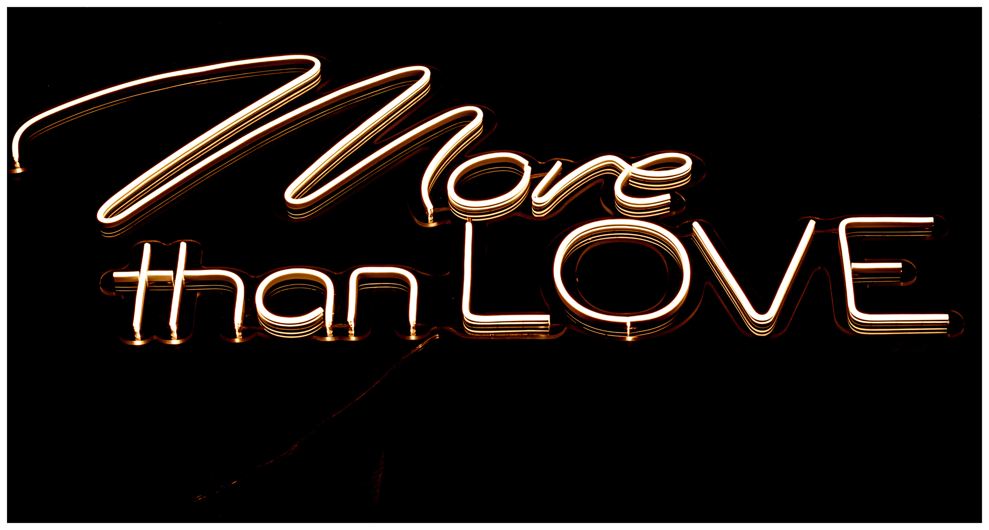 Вывеска неоновая «More than LOVE» ТЁПЛАЯ