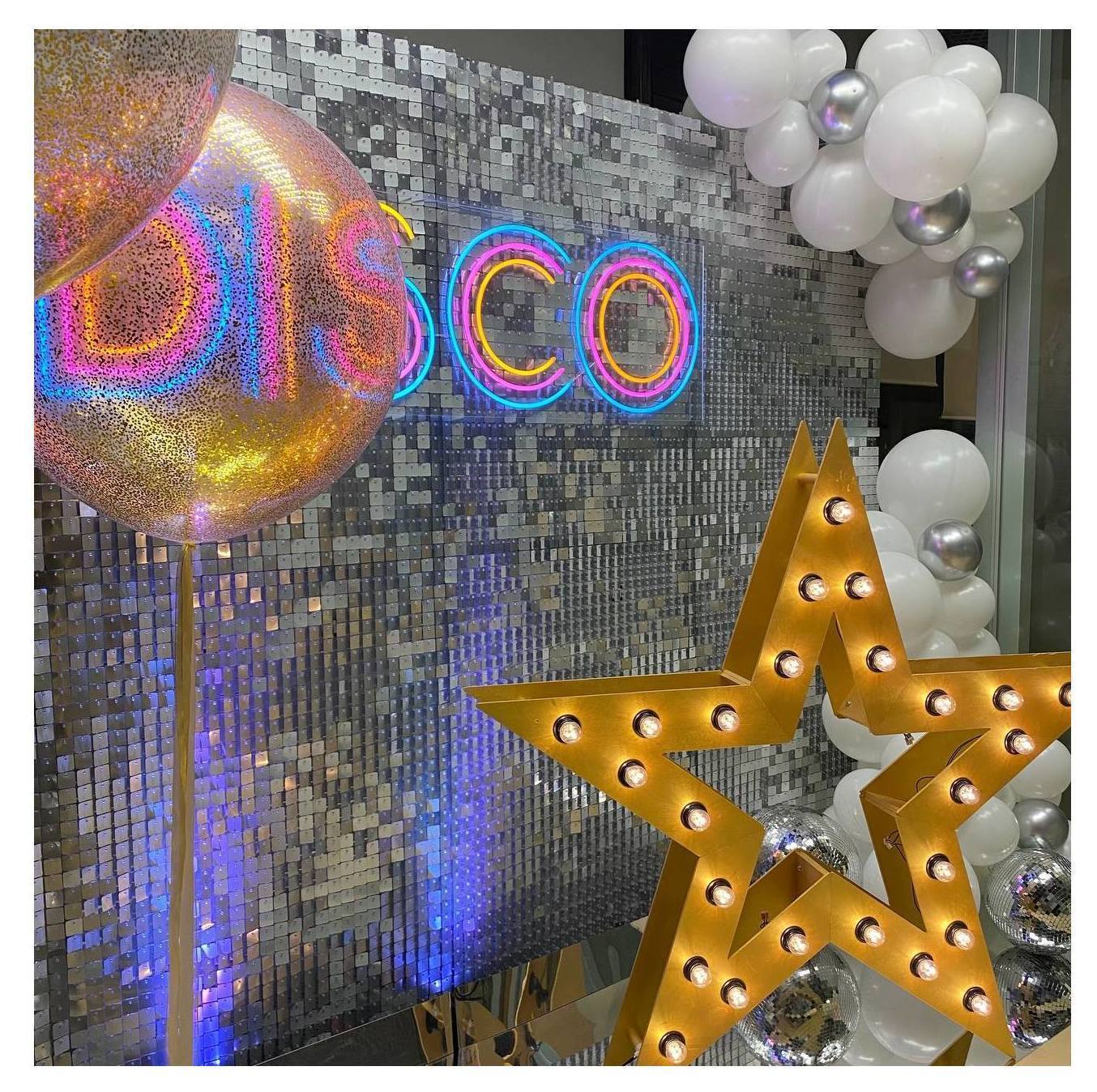 Неоновая надпись "DISCO"
