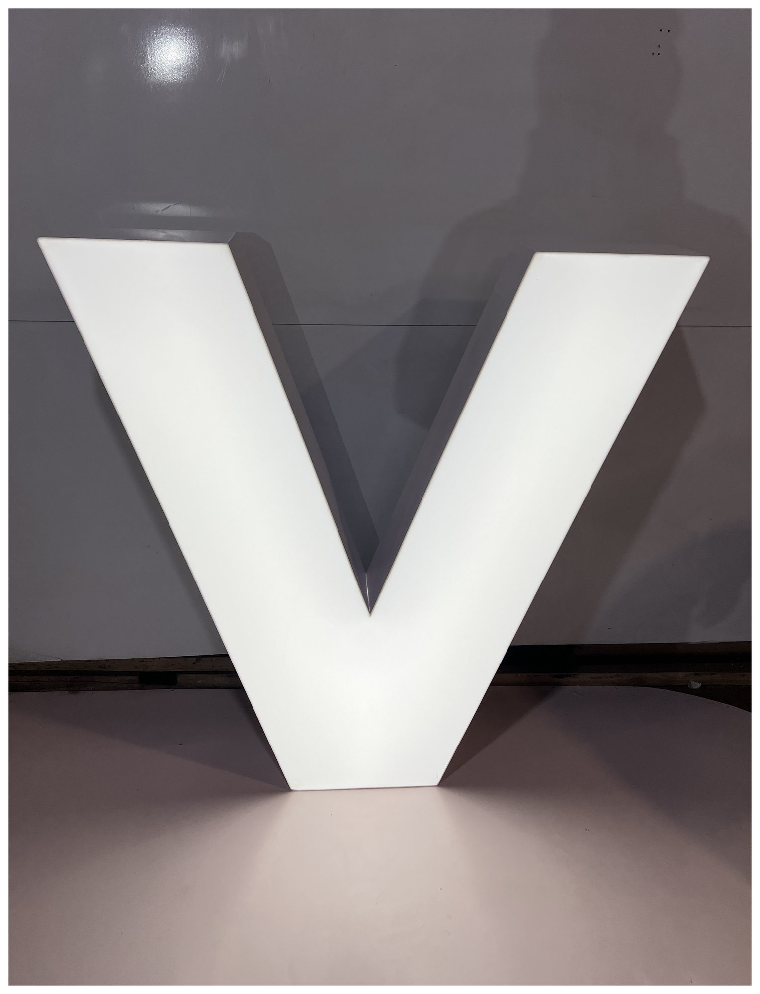 Световая V
