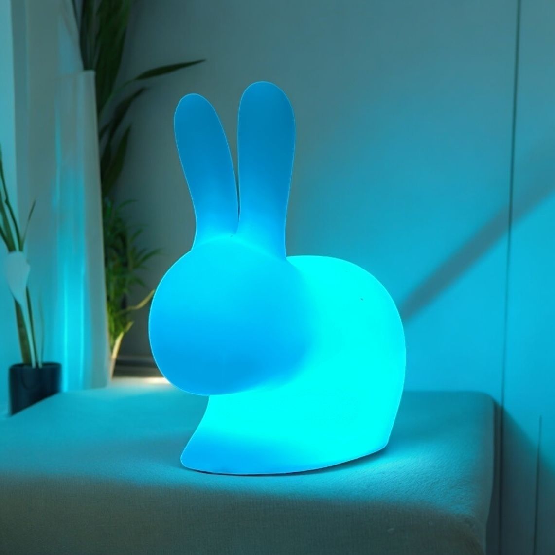 Светящийся RGB LED заяц малый