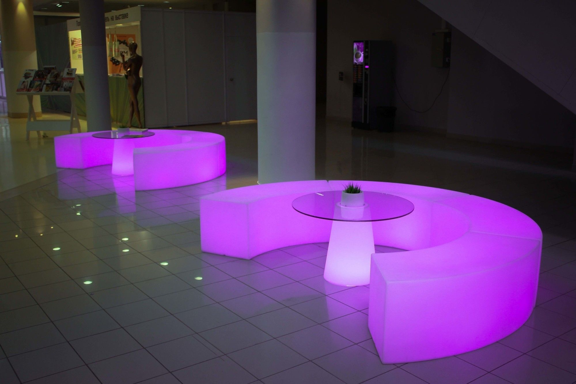 Светящийся LED RGB журнальный стол ПИК 60