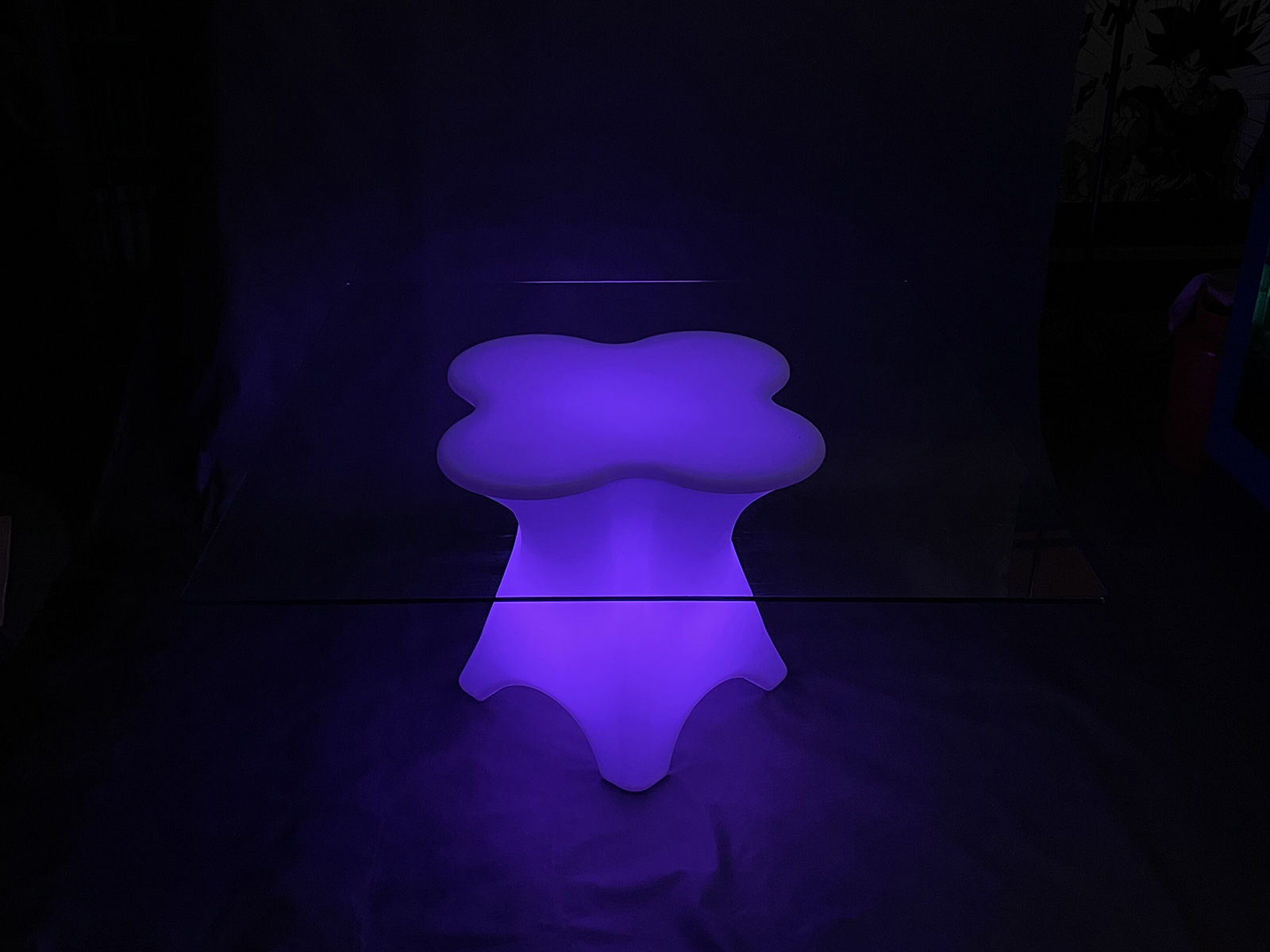 Светящийся LED RGB банкетный стол Goldfinger
