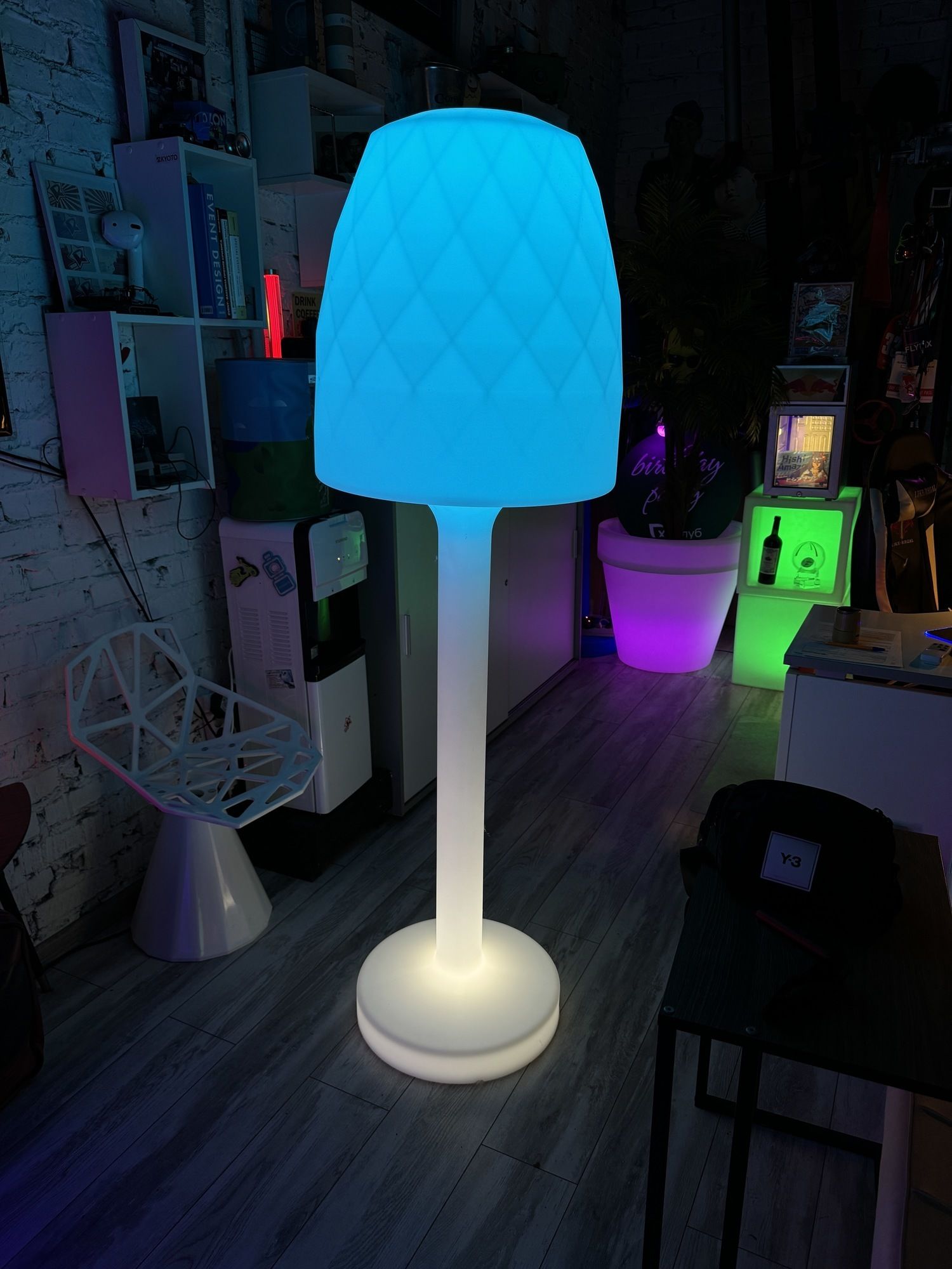 Светящийся LED RGB Торшер Wonder