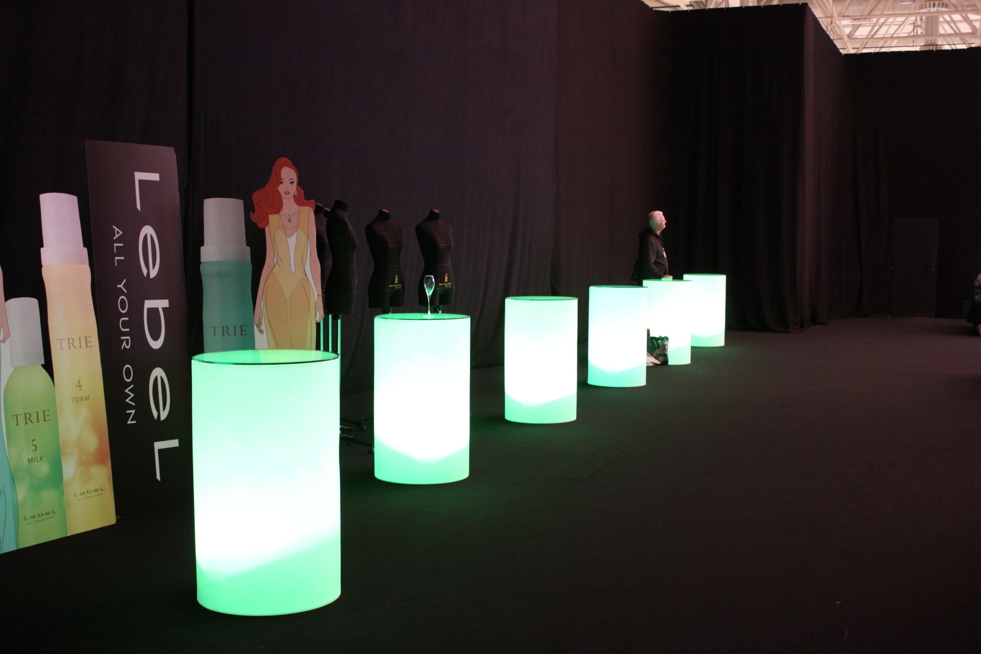 Светящийся LED RGB коктейльный стол Цилиндр