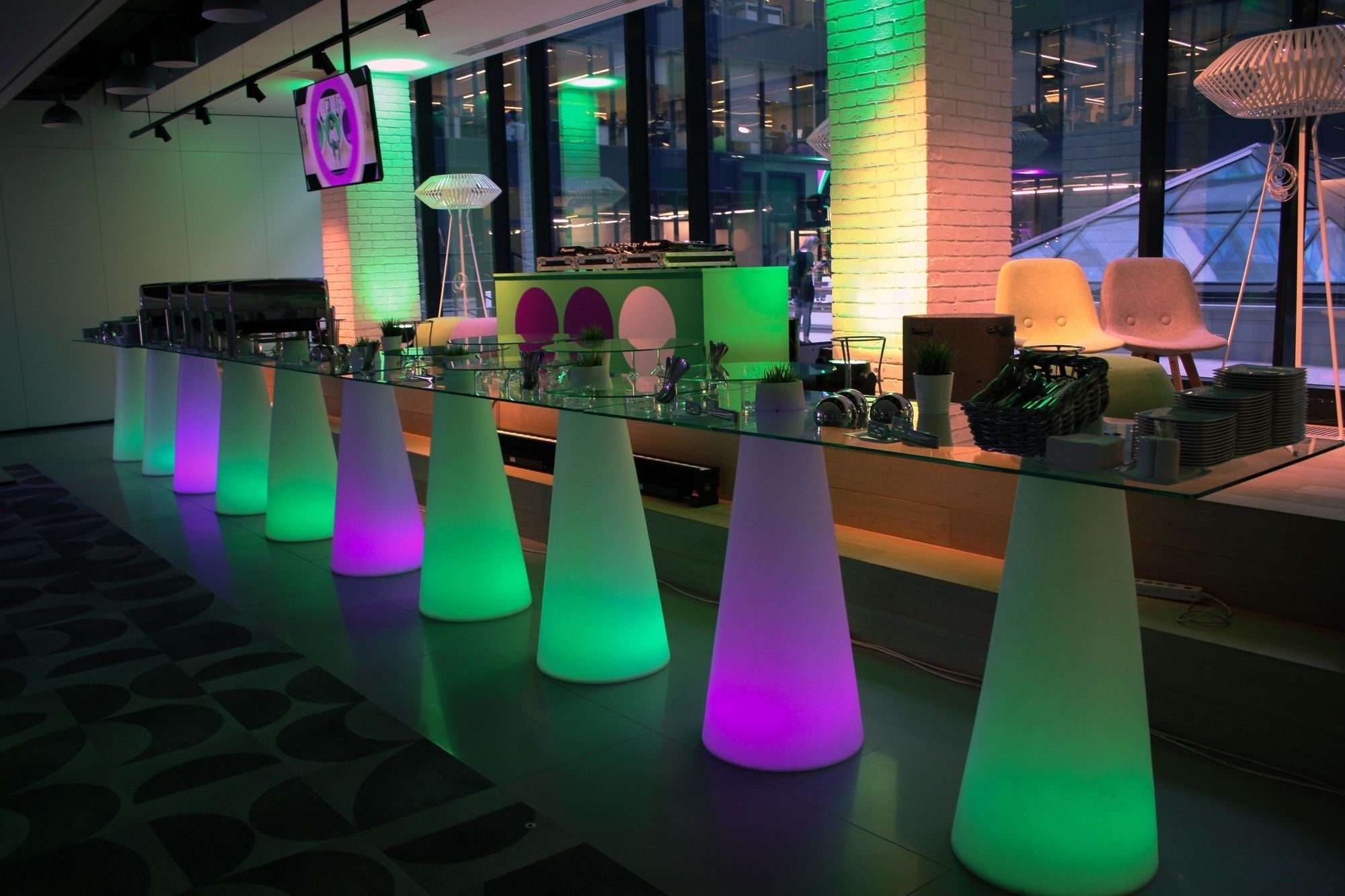 Светящийся LED RGB фуршетный стол Peak Line