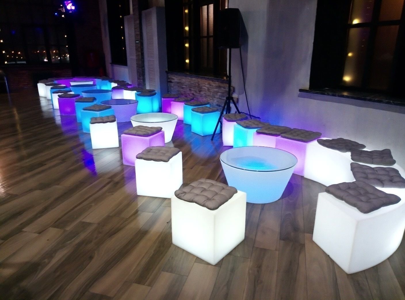 Светящийся LED RGB кофейный стол Round 80