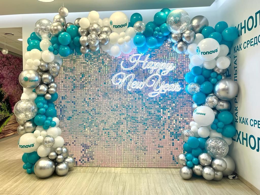Неоновая табличка "Happy New Year", белый холодный