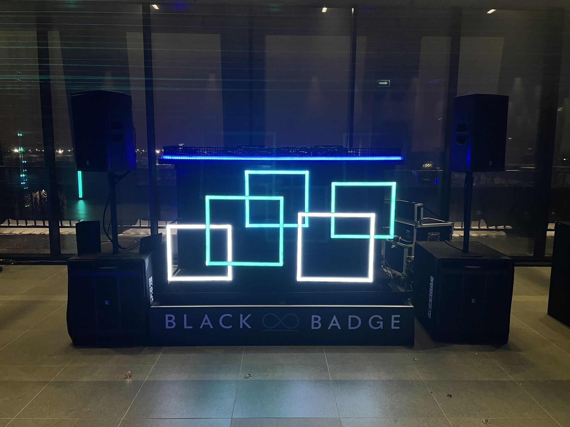 Стол для диджея PRO DJ TABLE