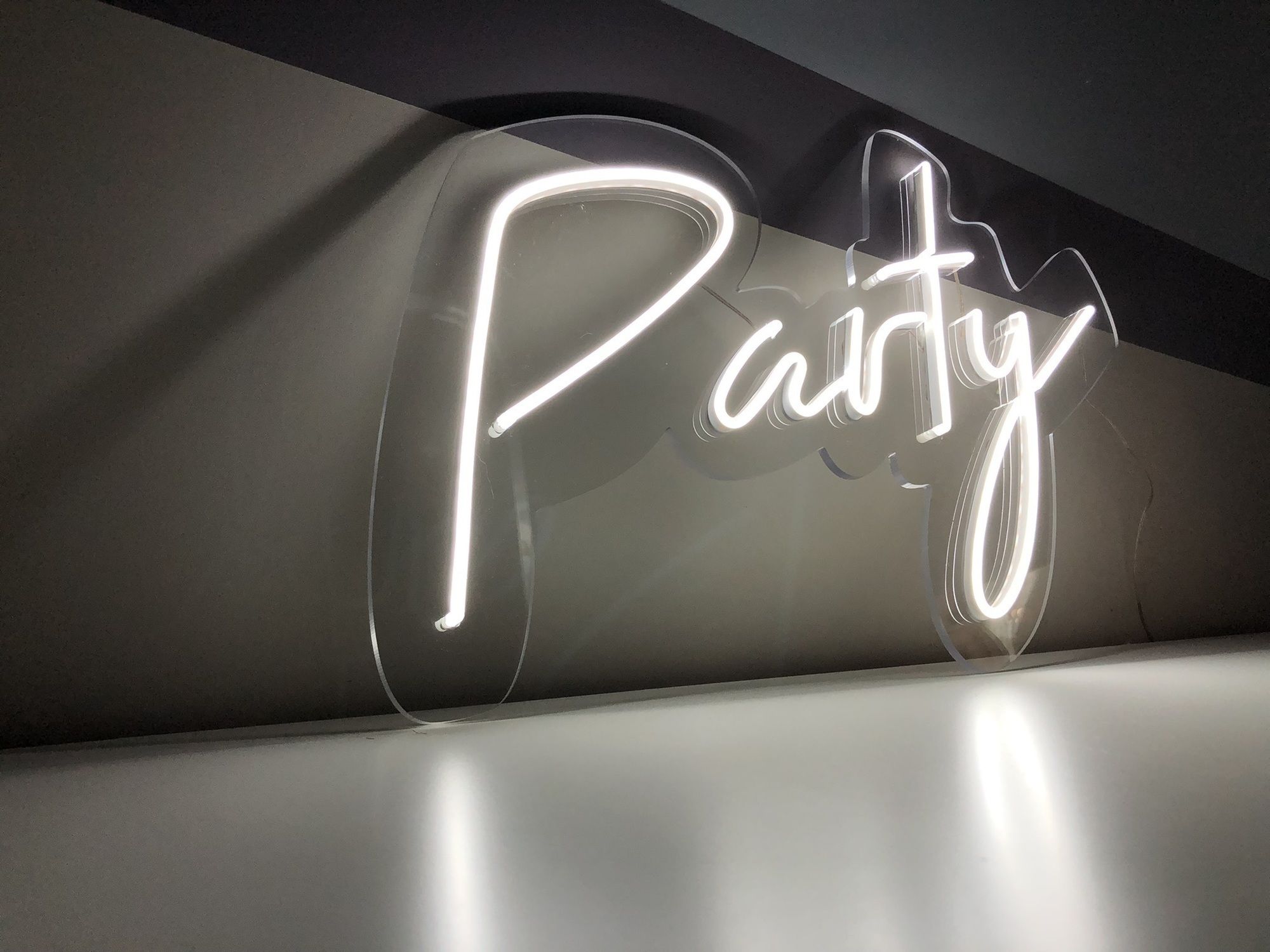 Неон "Birthday Party"