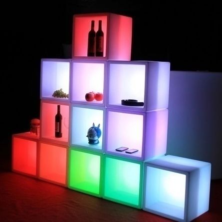 Светящийся LED RGB куб с нишей