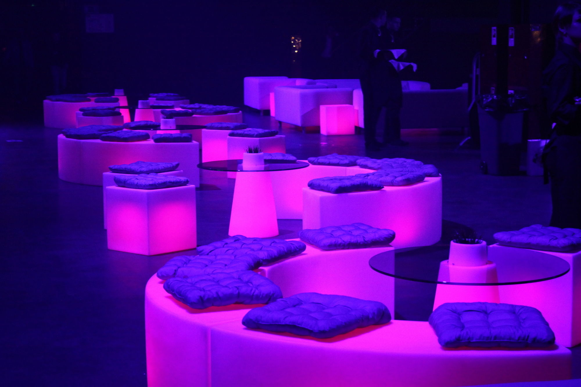 Светящийся LED RGB Куб 40 см