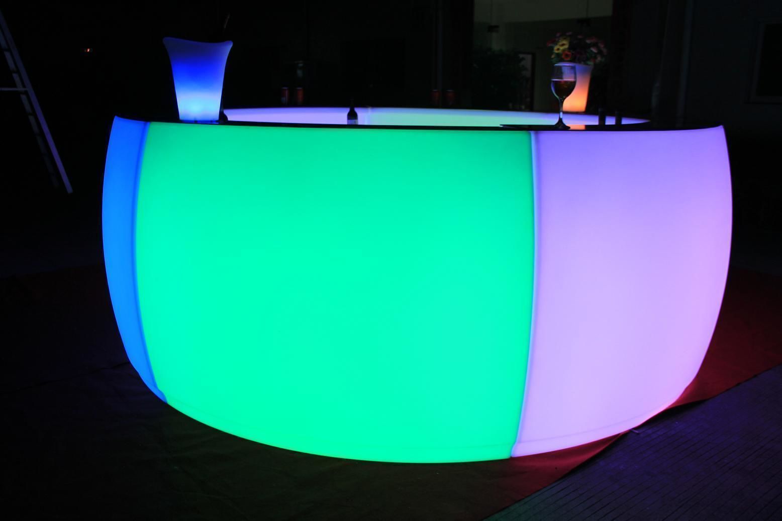 Барная стойка с LED RGB подсветкой (Закругленный сегмент)