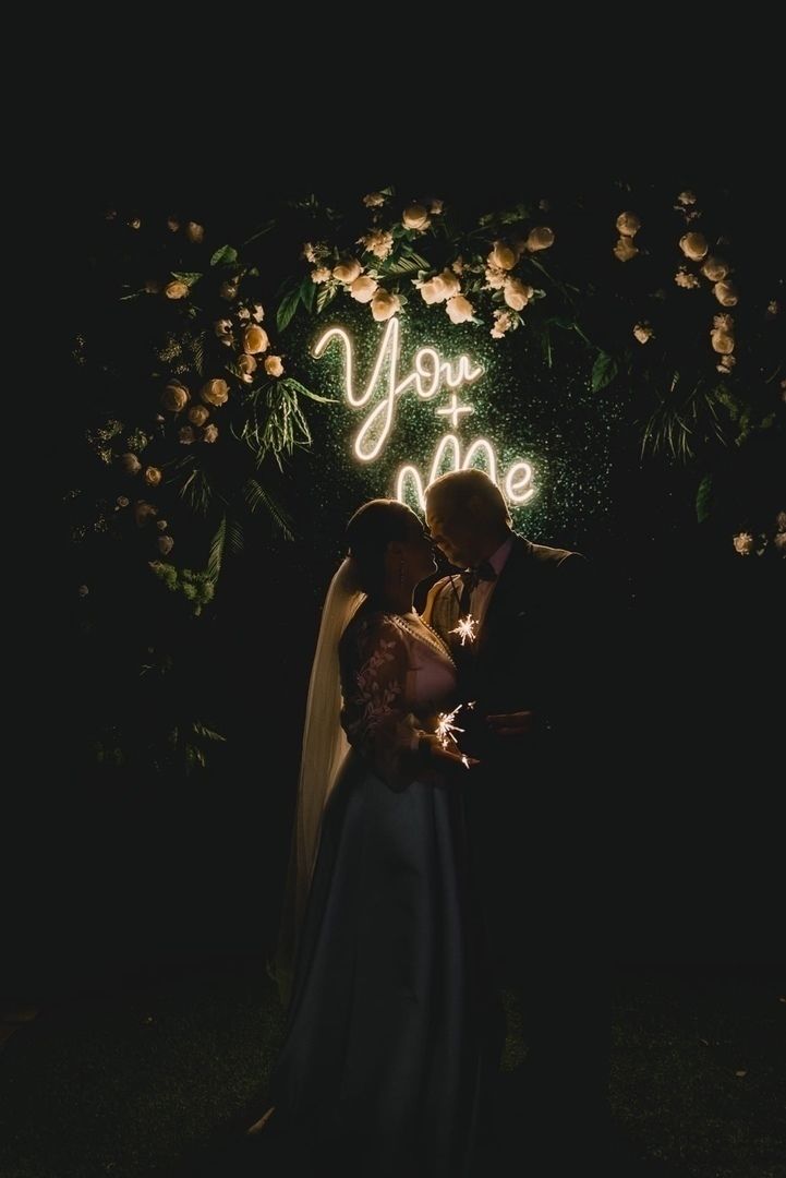 Вывеска неоновая «YOU + ME» ТЁПЛАЯ