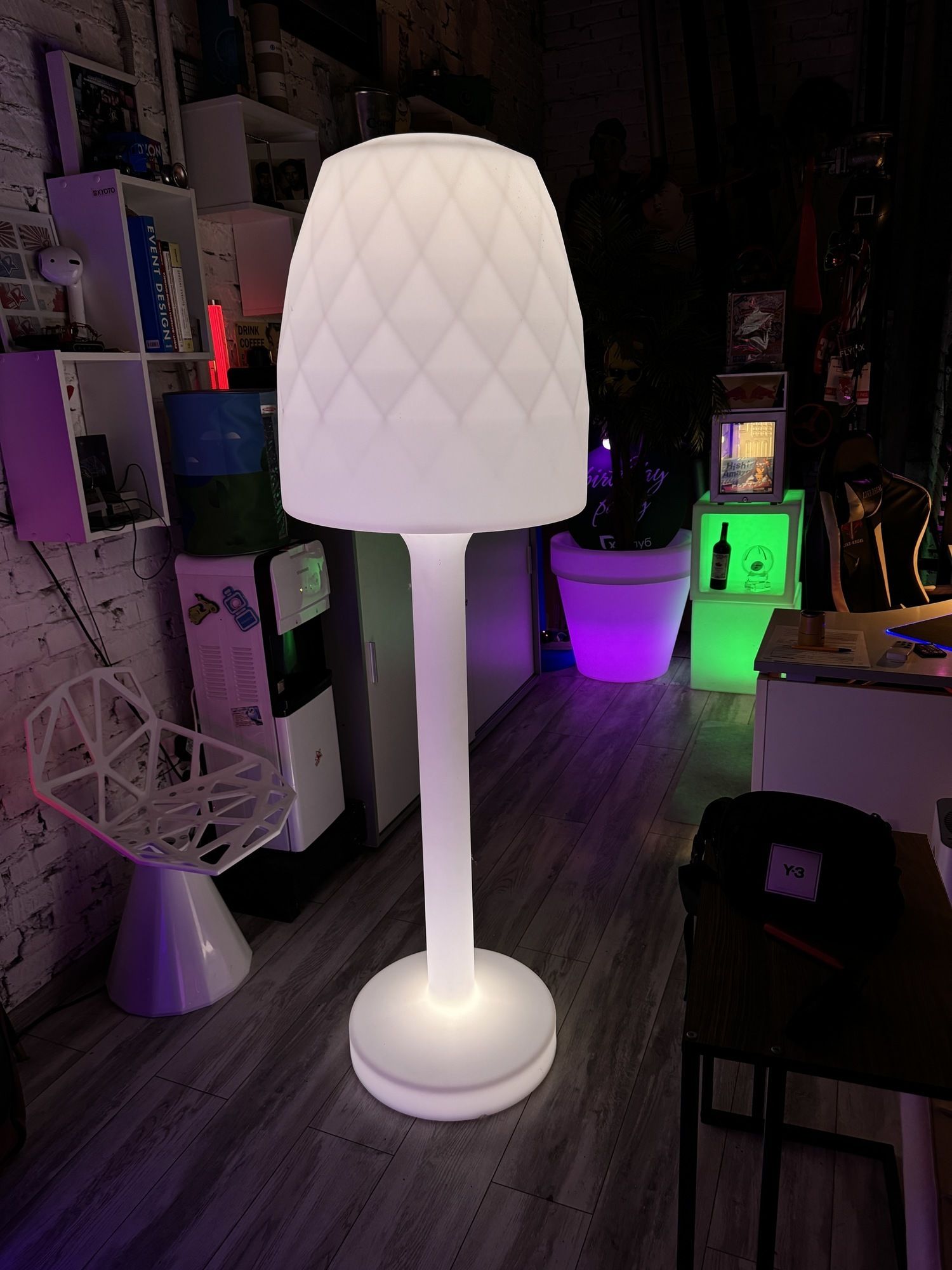 Светящийся LED RGB Торшер Wonder