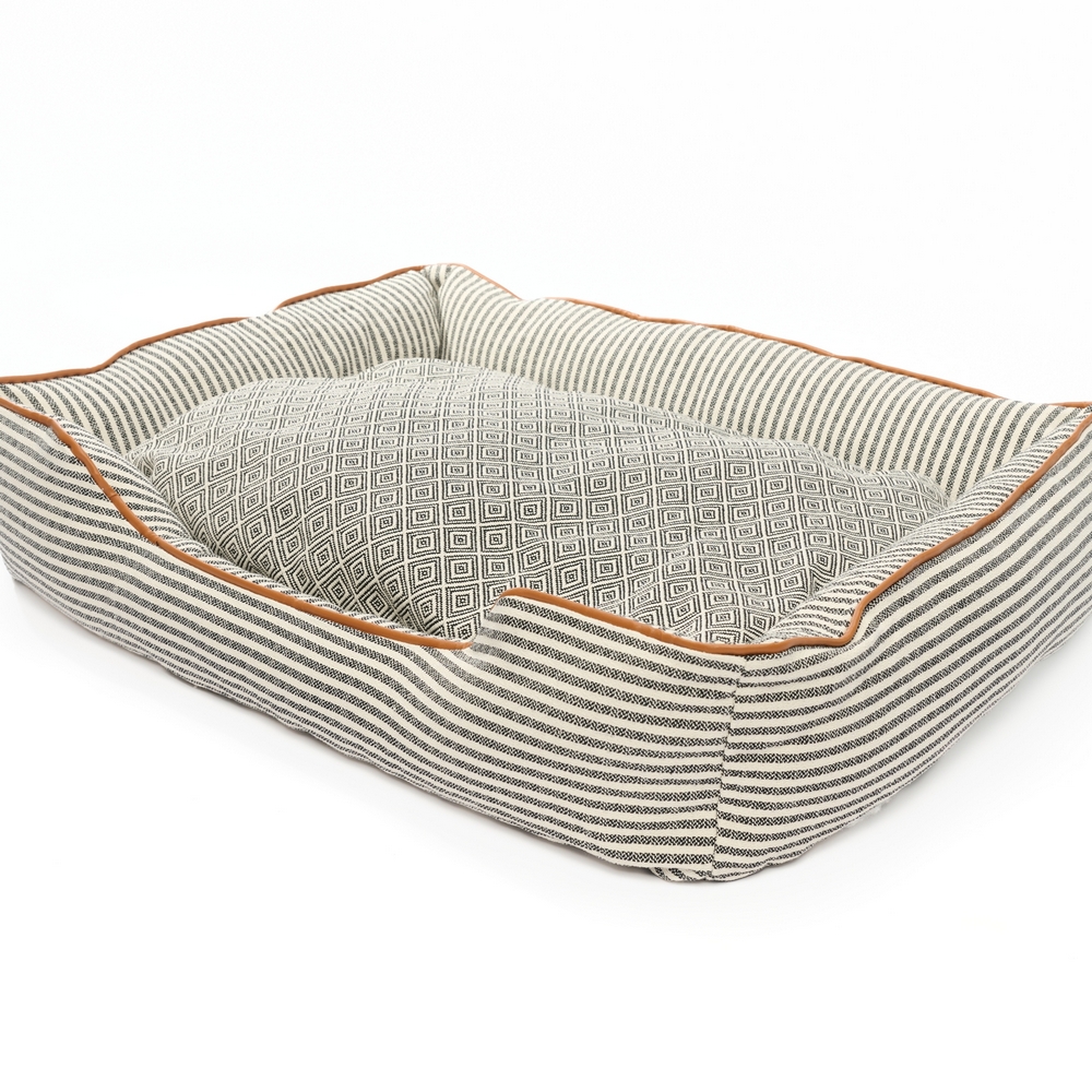 Не Один Дома Лежанка для кошек и собак средних и крупных пород Stripe Dream, 75х58х19 см, черно-белый
