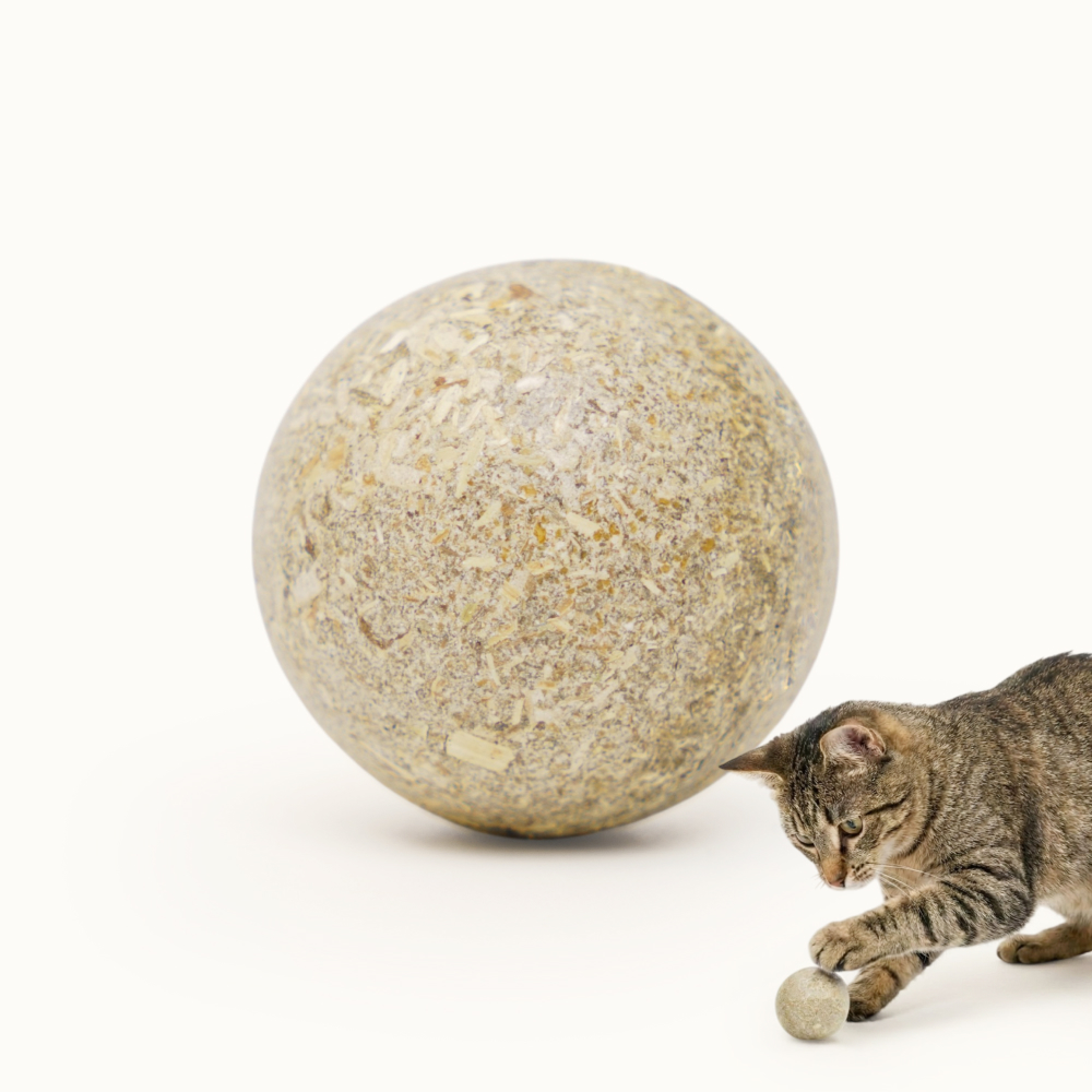 

Pet hobby Игрушка для кошек Мячик Релакс (кошачья мята, мелисса, лимонник, Бежевый