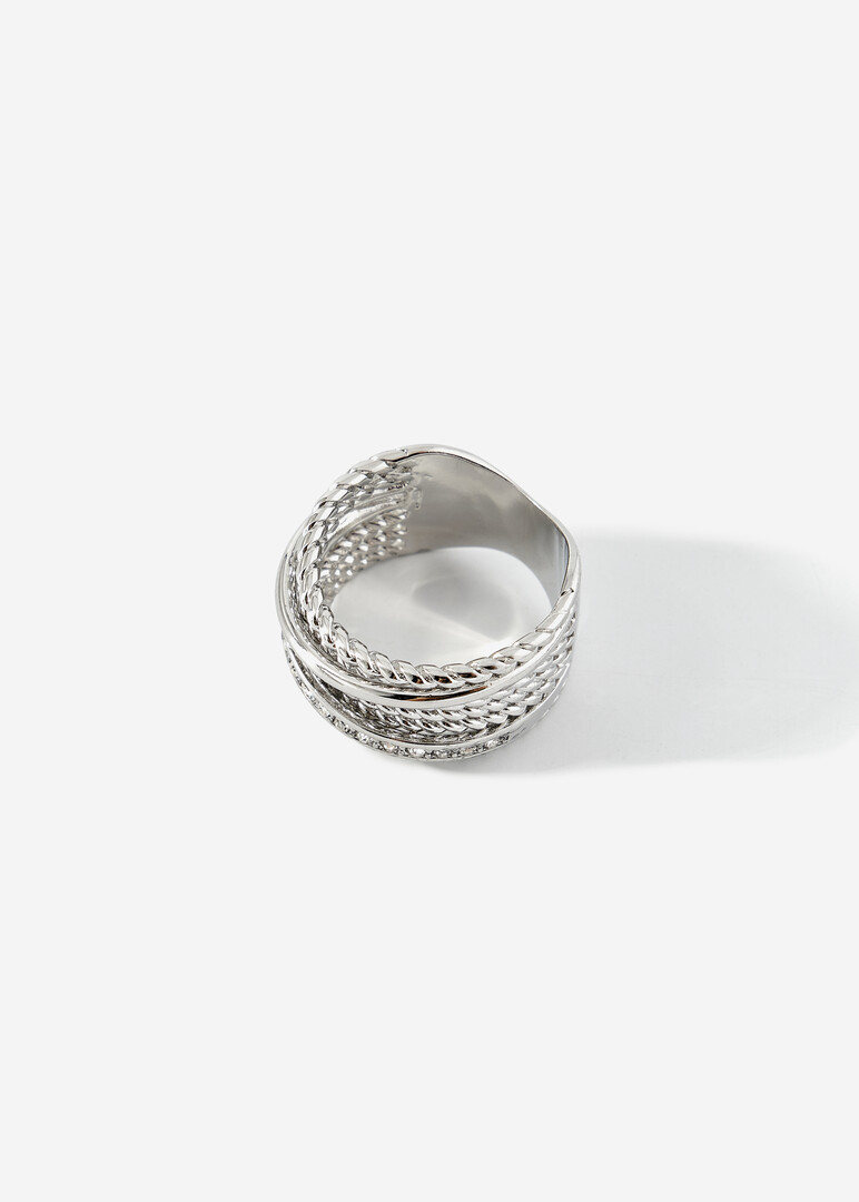 Multilayer ring with crystals