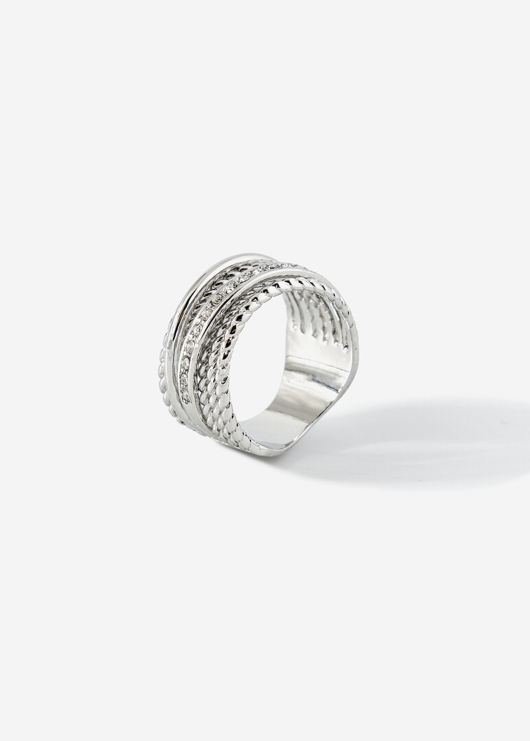 Multilayer ring with crystals