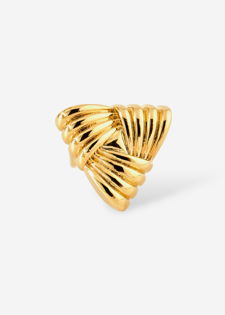 Golden triangular braided ring