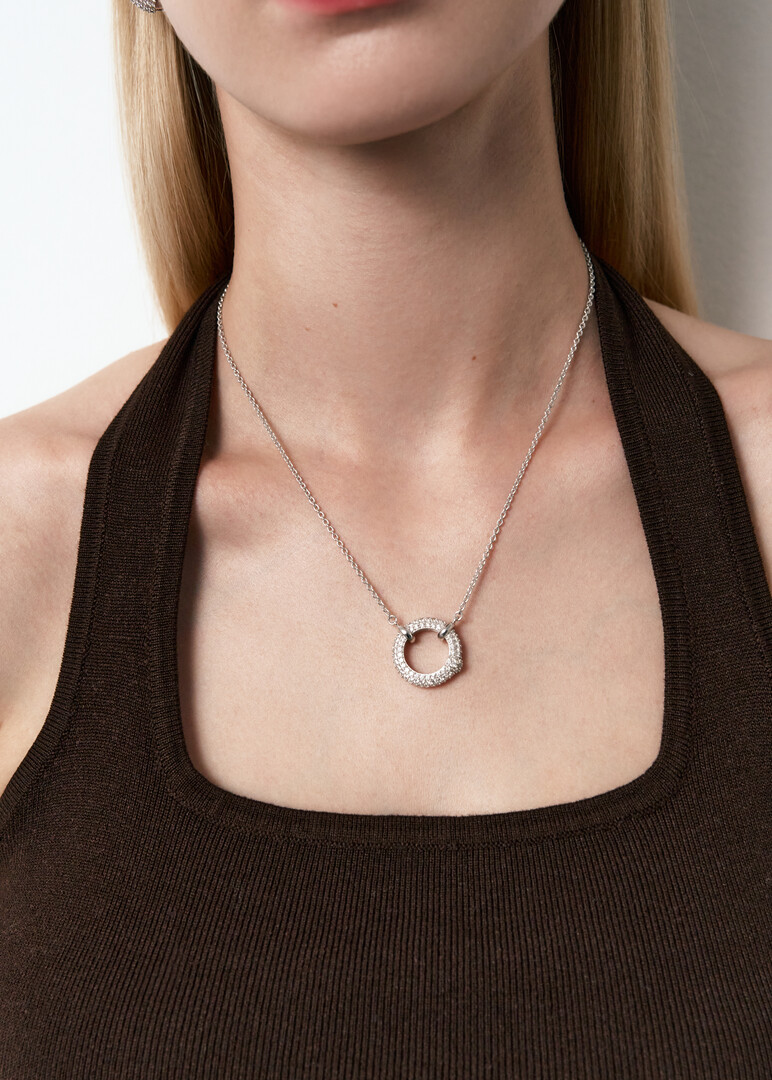 rhodium-plated necklace with a pendant of white crystals
