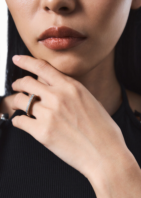 Акцентные кольца Mintaka Jewellery Кольцо из серебра с муассанитом