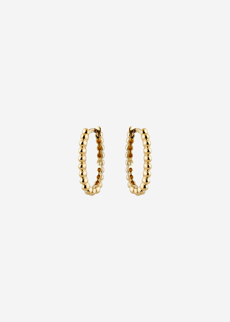 gold earrings