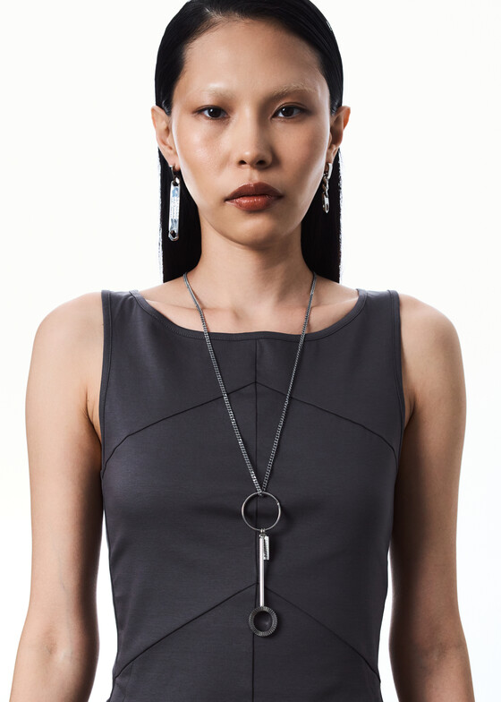 Брелоки MM6 Maison Margiela Серебристый брелок MM6