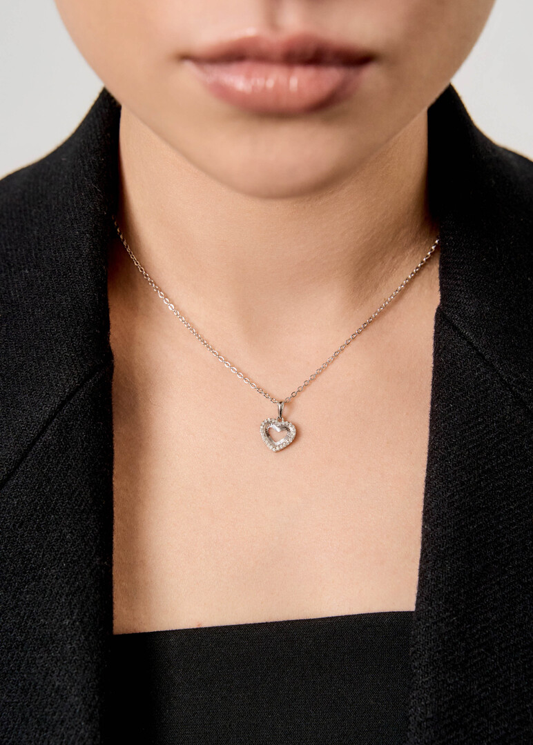 Gold and diamond pendant