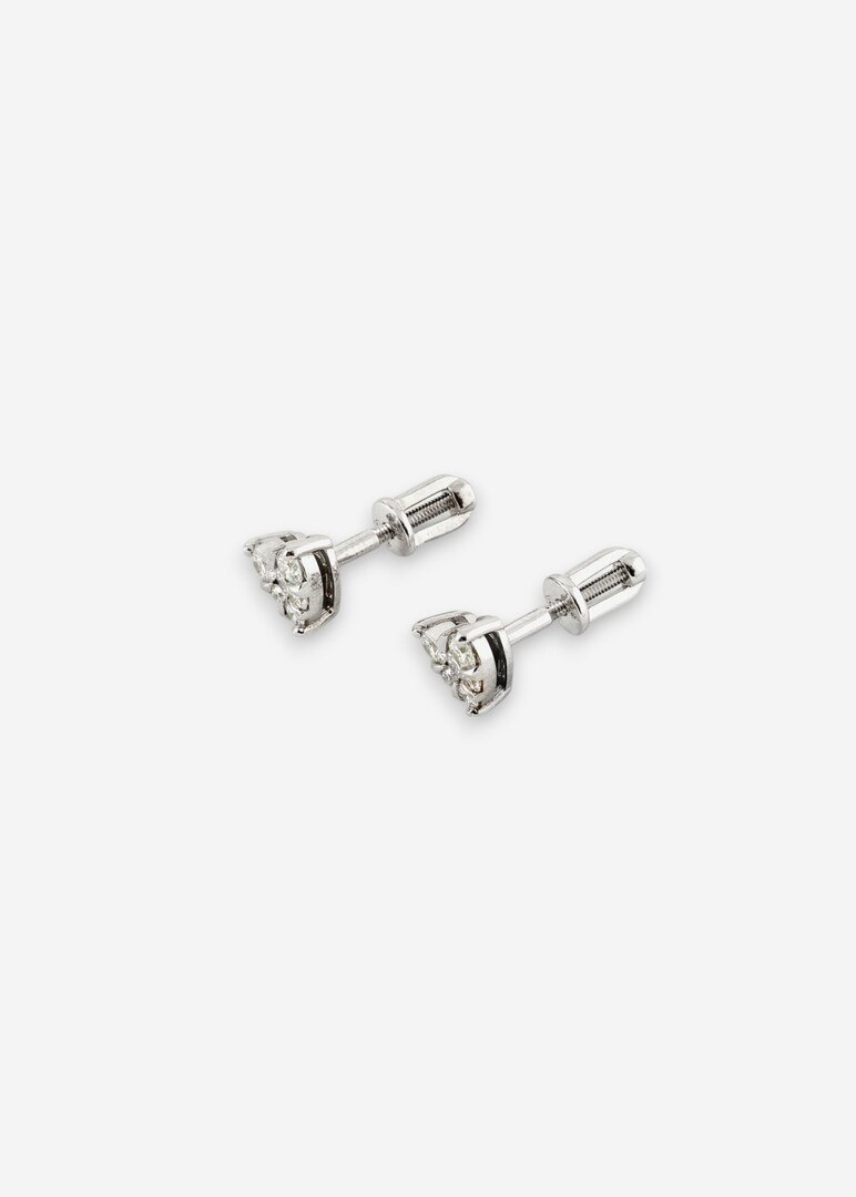 Poussettes made of gold with diamonds