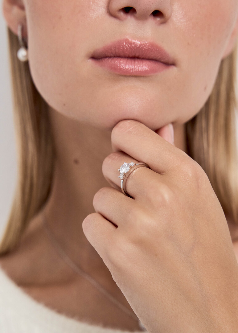 silver ring with a cubic zirconia