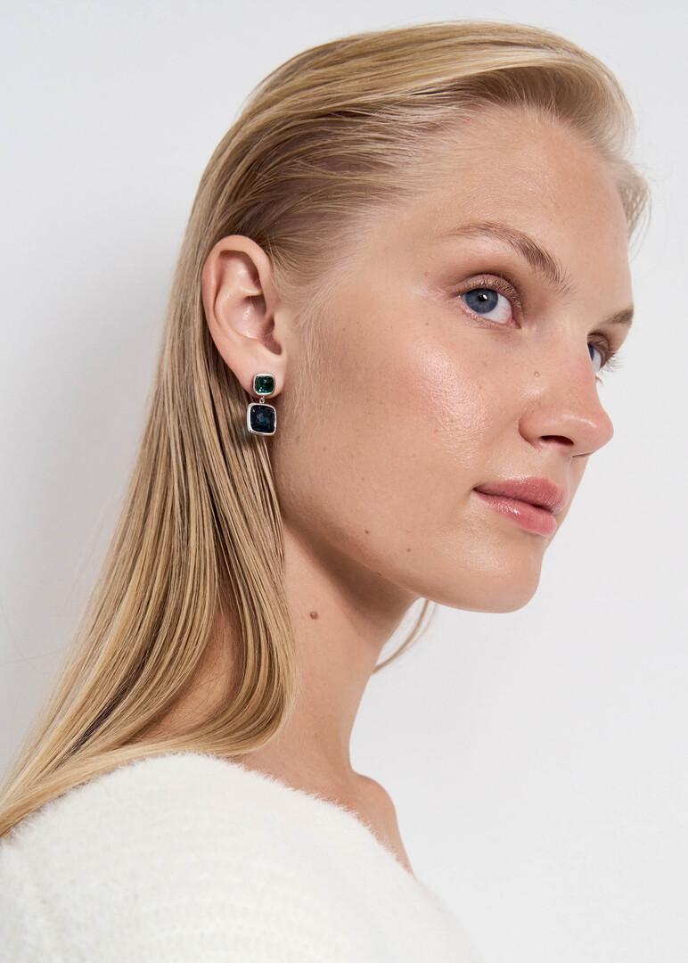 Earrings made of silver with blue cubic zirconia