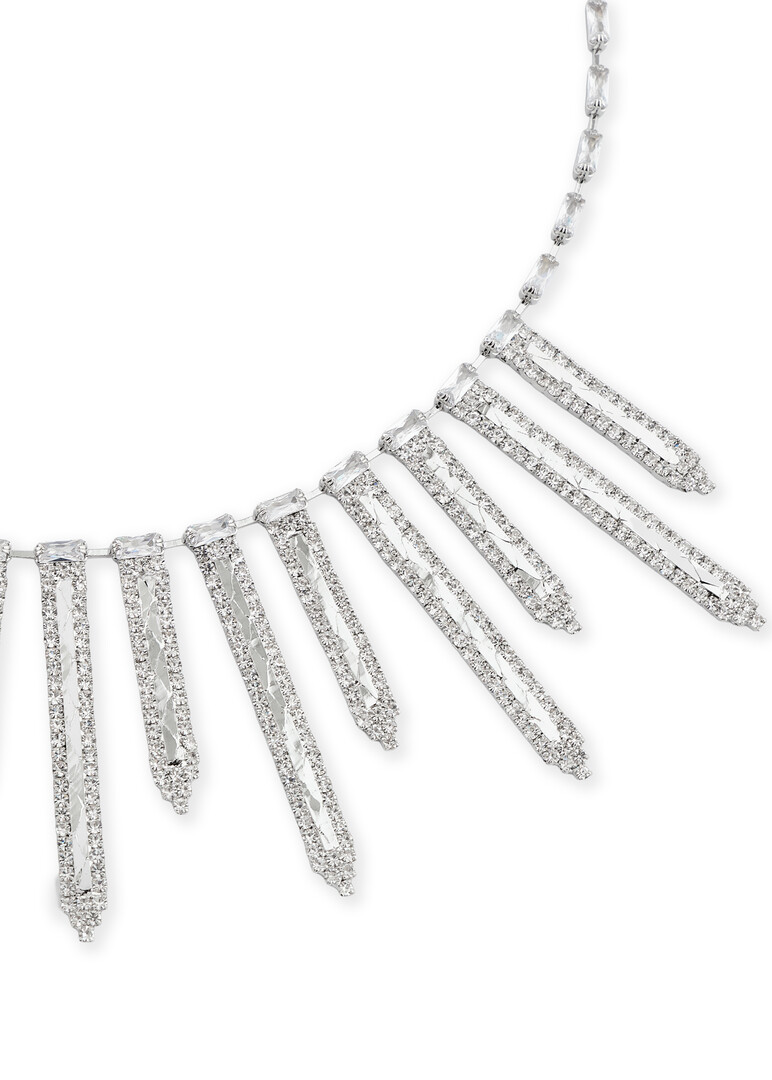 Necklace with crystals