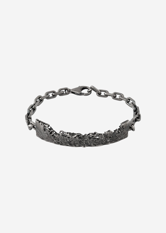 Жесткие браслеты Kintsugi Jewelry Браслет из черненого серебра с бриллиантами Surrender