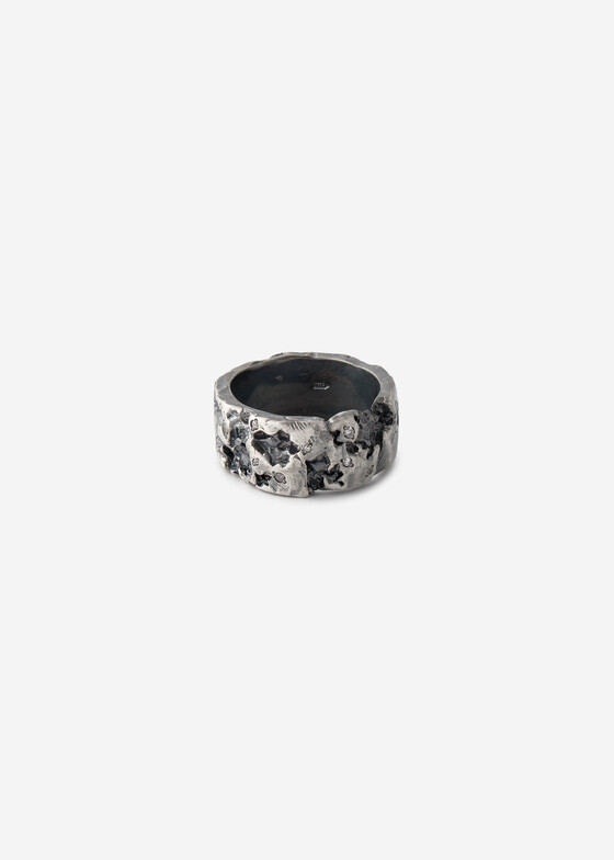 Широкие кольца Kintsugi Jewelry Кольцо из черненого серебра с бриллиантами Surrender