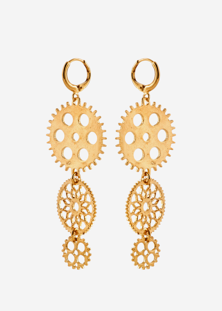 Gold-plated earrings of three gears
