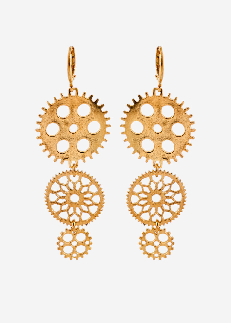 Gold-plated earrings of three gears