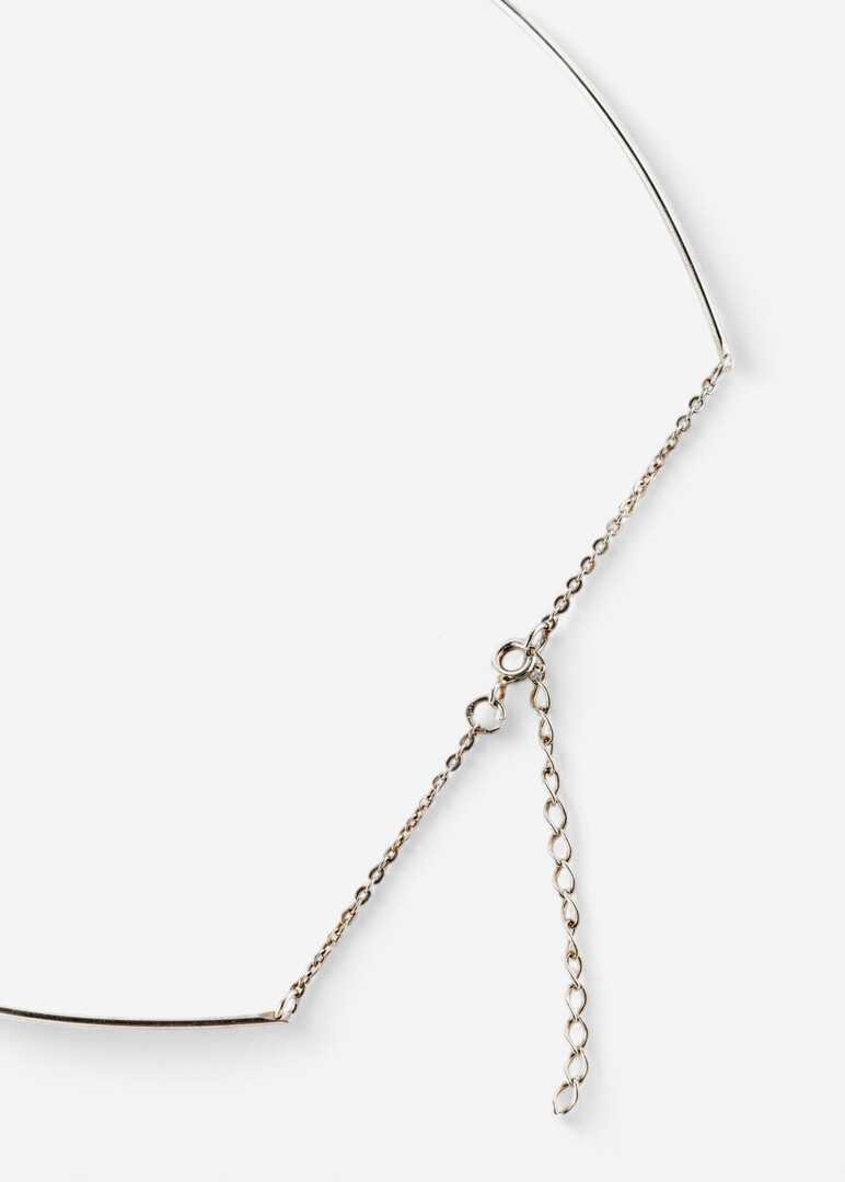The MACHI choker in silver
