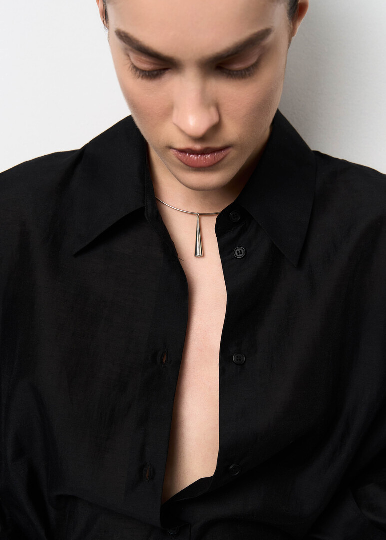 The MACHI choker in silver
