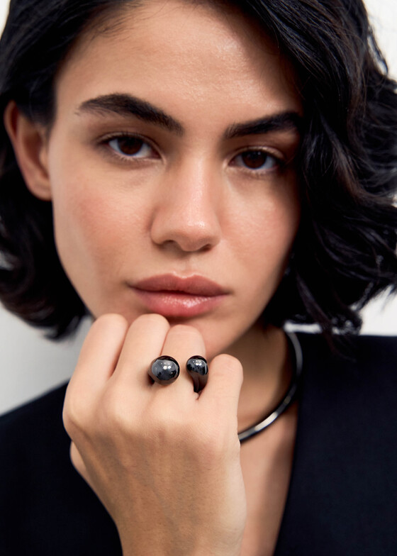 Широкие кольца Caviar Jewellery Черное кольцо Bubble World