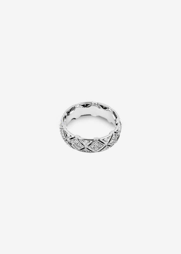 white gold diamond ring