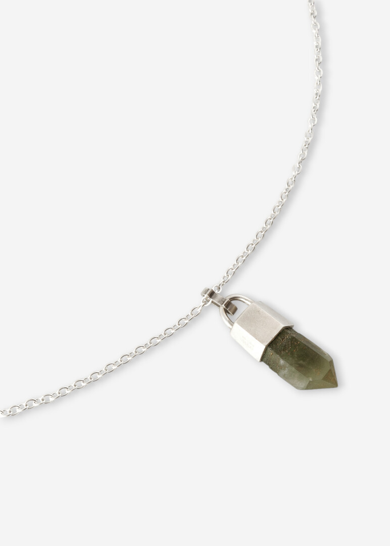 Silver necklace with green quartz