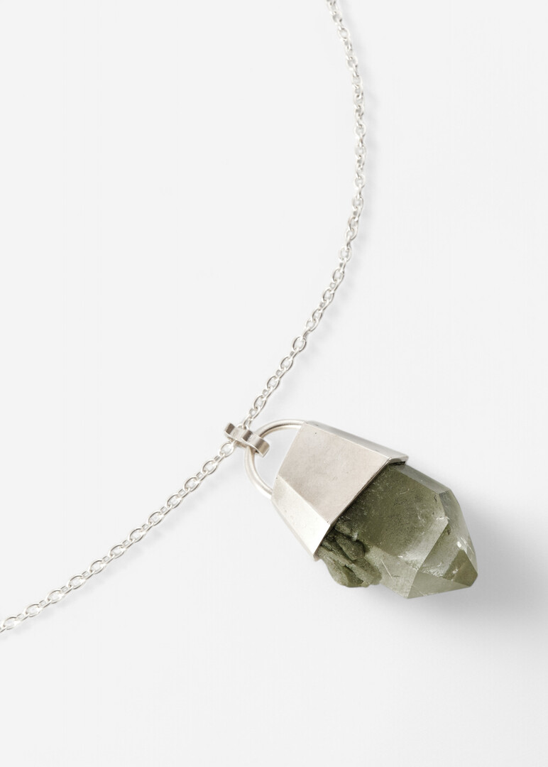 Silver necklace with green quartz
