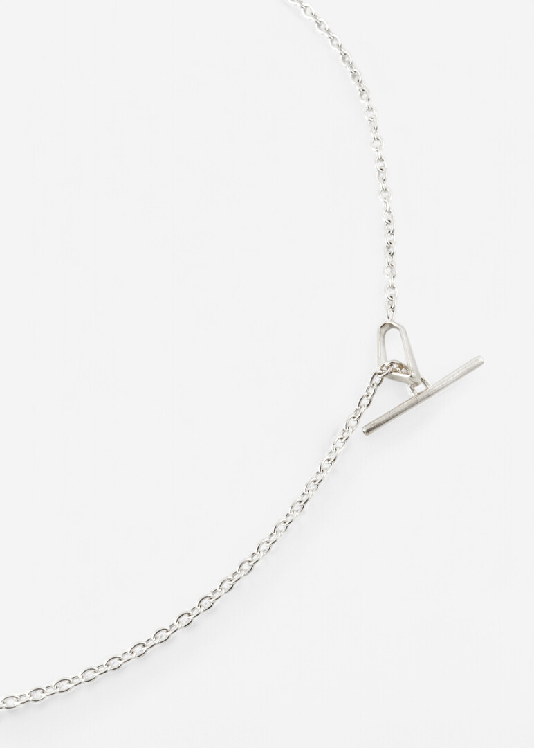 Silver necklace with green quartz